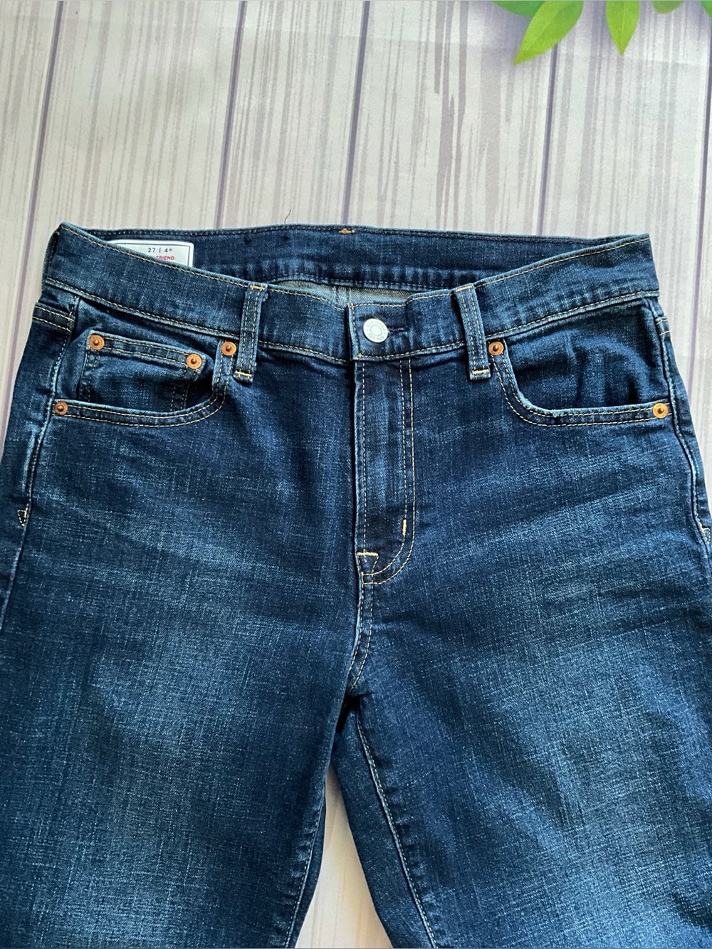 GAP Girlfriend Midrise Ankle Jeans Medium Wash, Size 4/27 - Picture 3 of 12